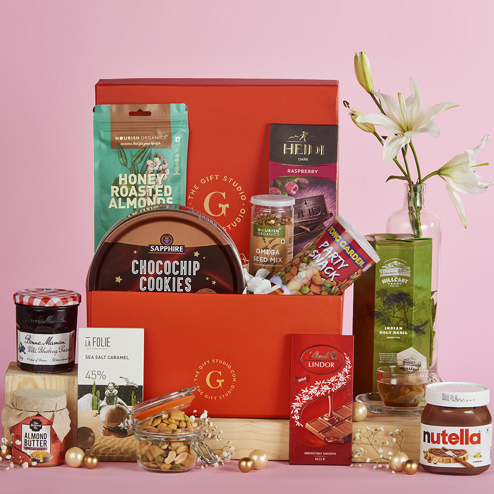 Buy Food Lovers Box Online at Natures Basket