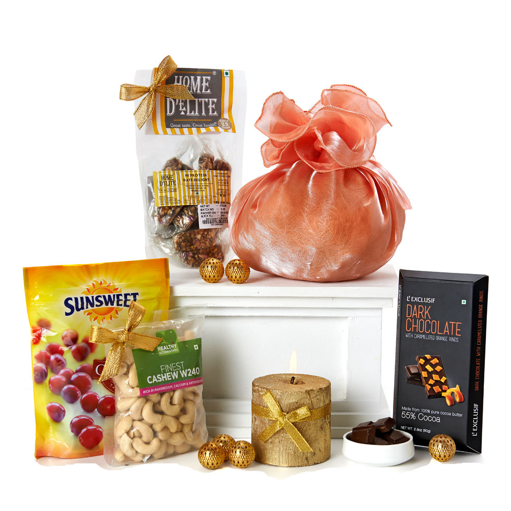 Dry Fruit Hamper Medium naturesbasket.co.in