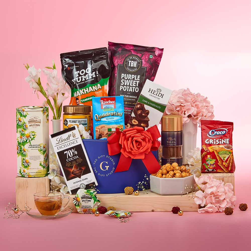 Buy The Six Senses Of Indulgence Gift Hamper Online at Best Price in ...