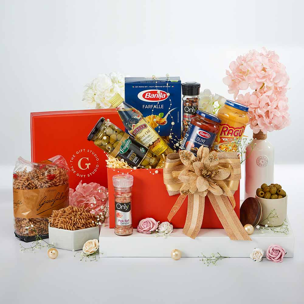 Buy Italian Fiesta Gift Hamper Online at Best Price in India | Nature's ...