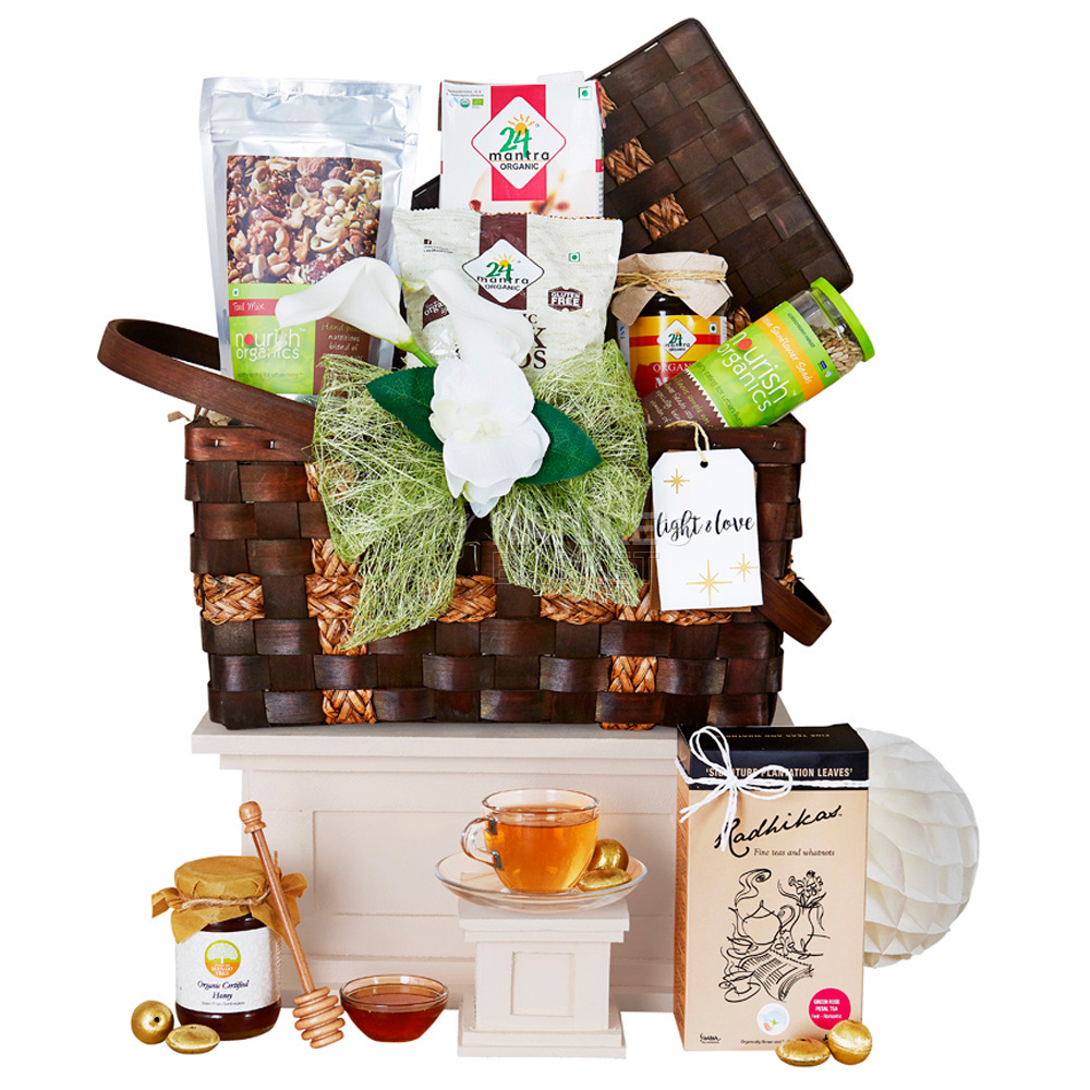 Gift Hampers Buy Organic Gourmet Hamper (Large) Online at Best Price