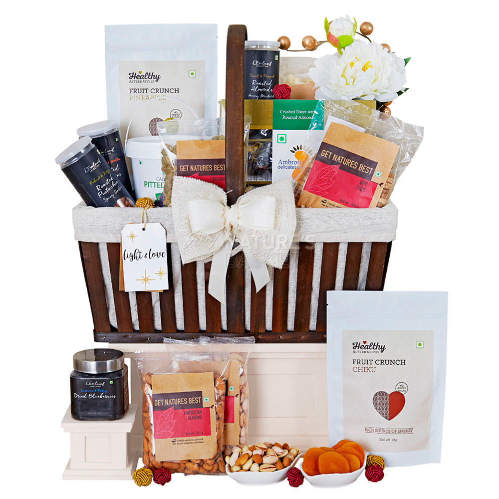 Exotic Dry Fruits Hamper Large naturesbasket.co.in