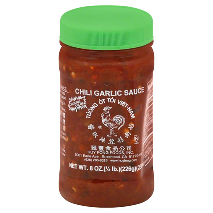 Huy Fong Sriracha Chili Garlic Sauce 226G Bottle