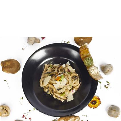 The Good Food Cafés Gourmet Fettuccine with Mushrooms & Black Garlic 350g